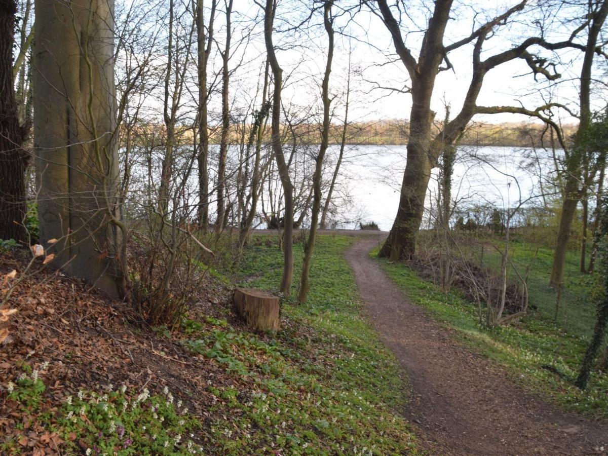 Flat In Eutin On The Kleiner Eutiner See Lake Exterior photo